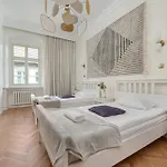 Exclusive Old Town By Renters شقة *
