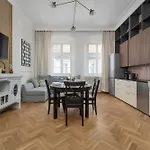 شقة Exclusive Old Town By Renters *