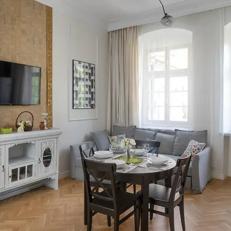 Apartment Exclusive Old Town Apartment By Noclegi Renters