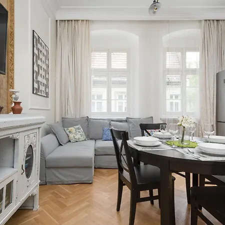 Апартаменты Exclusive Old Town Apartment By Noclegi Renters Вроцлав