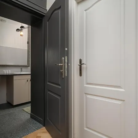 Exclusive Old Town By Renters Lägenhet *